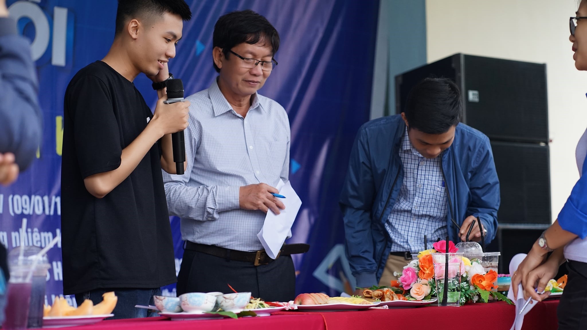 Mr.Nguyen Van Duc - Deputy Secretary of the Party Committee, Vice-Rector of the school